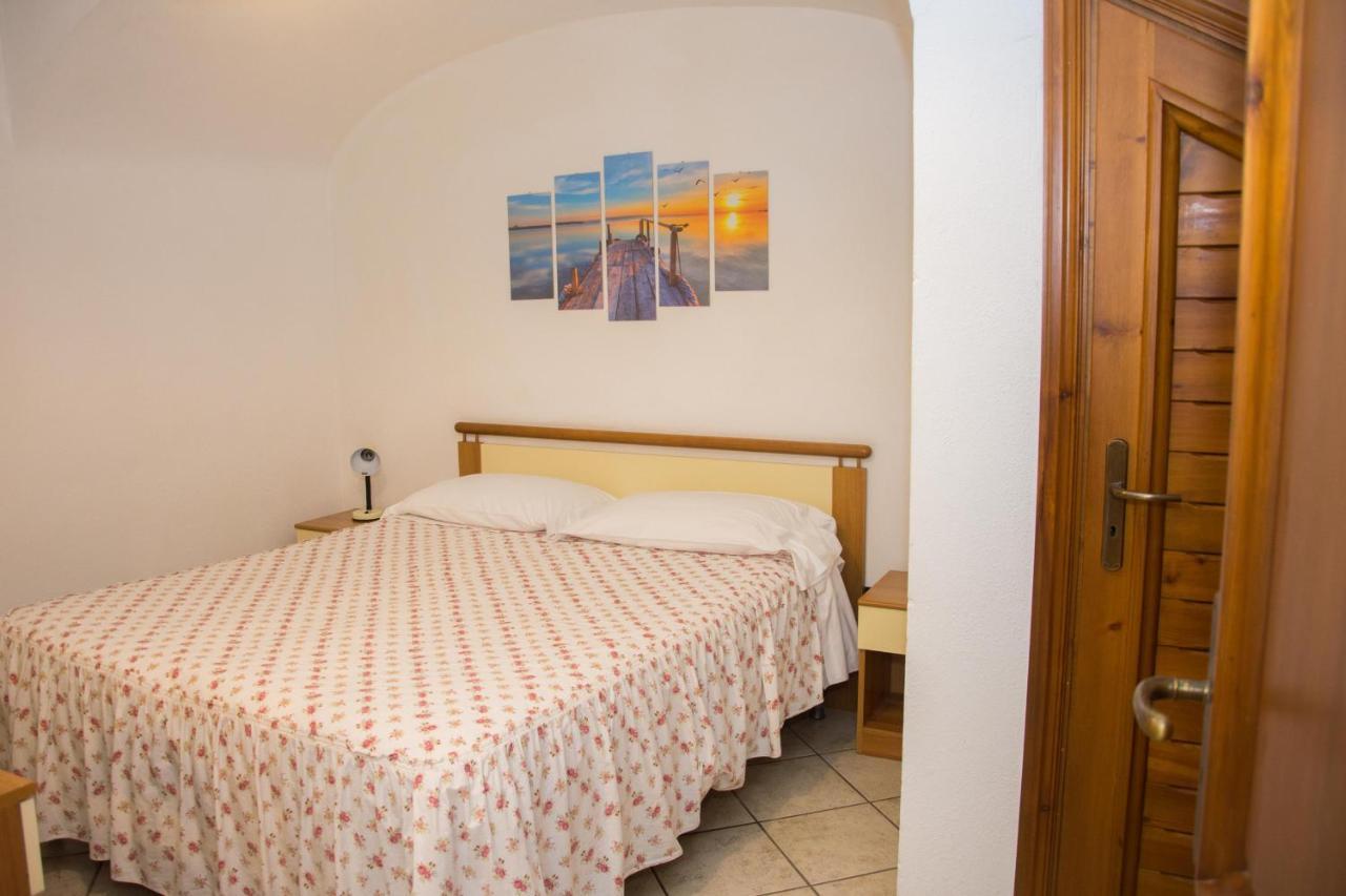 Hotel Villa Mena Forio di Ischia Εξωτερικό φωτογραφία